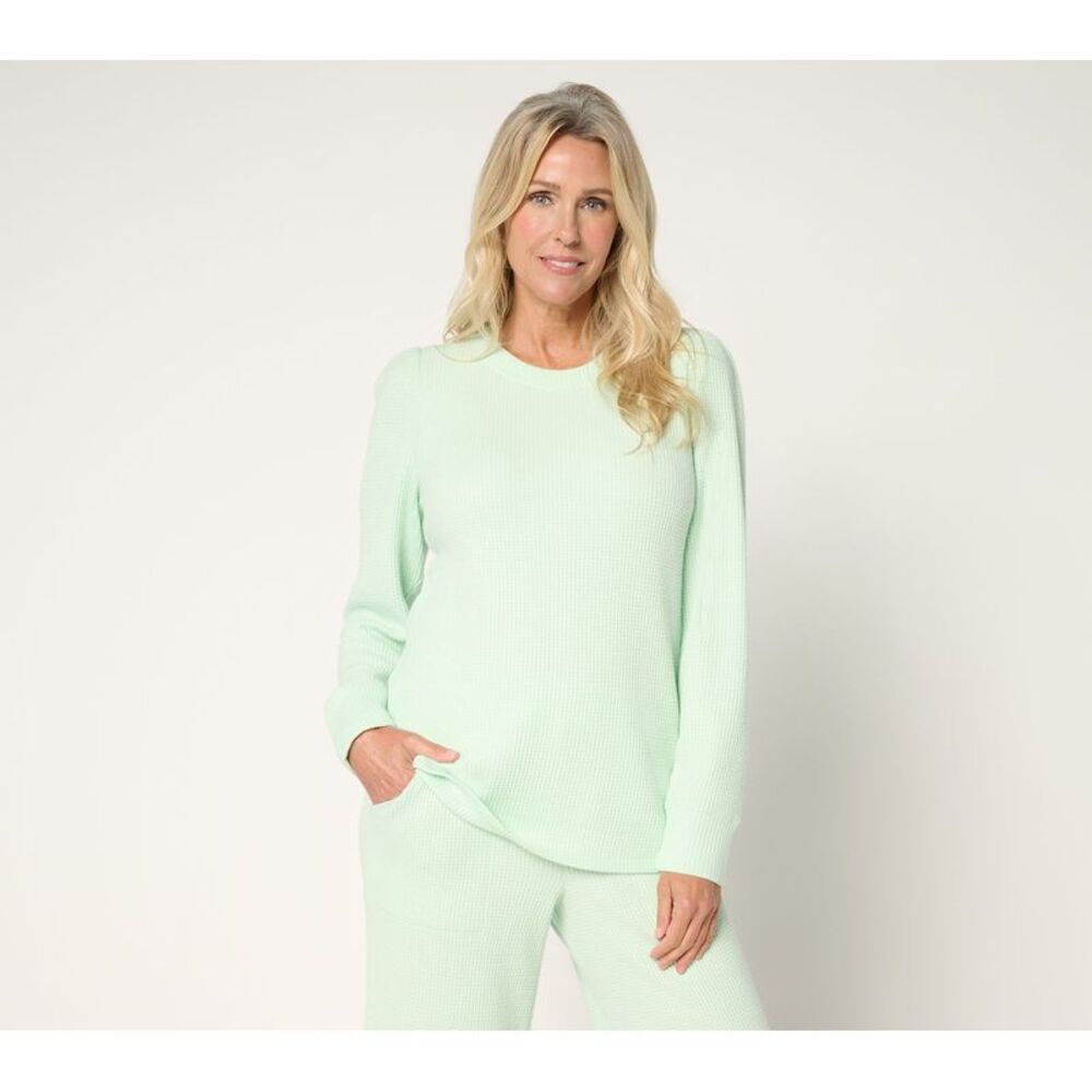 Anybody Women's Top Sz M Brushed Waffle Knit Crew Neck Tall Cuff Green A703129